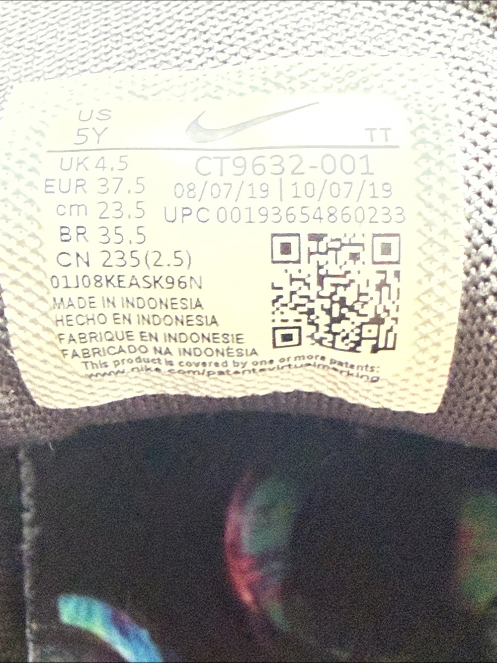 Nike Kids Black Sneakers with Iridescent Accents - Picture 7 of 7